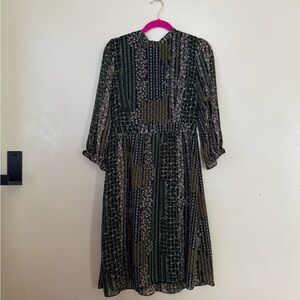 Forever 21 Black and Green Long Sleeve Dress